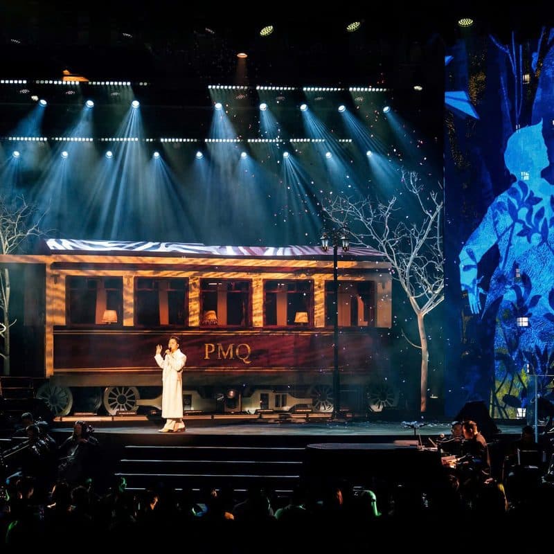 Phan Manh Quynh first concert stage